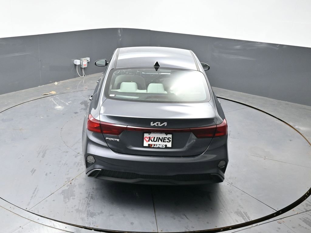 Used 2022 Kia Forte LXS w/ LXS Technology Package FWD image 22