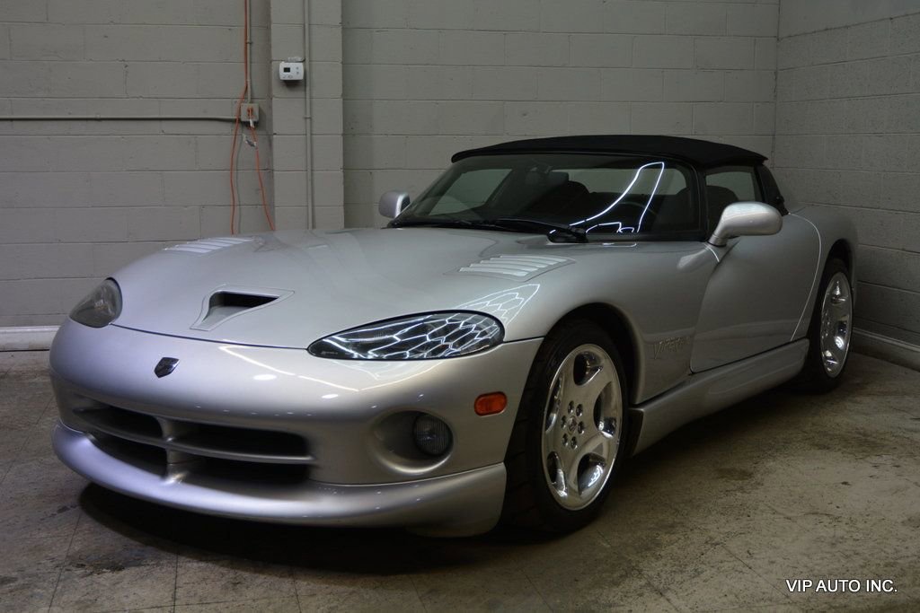 Used 1999 Dodge Viper RT/10 image 2