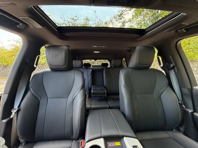 New 2025 Lexus LX 700h F Sport AWD/4WD image 13