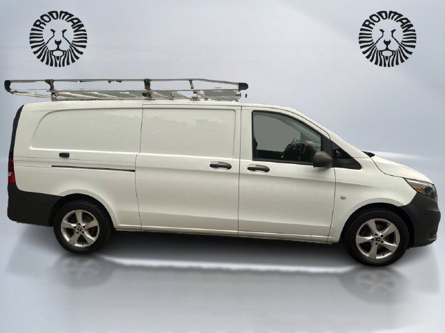 Used 2022 Mercedes-Benz Metris image 5