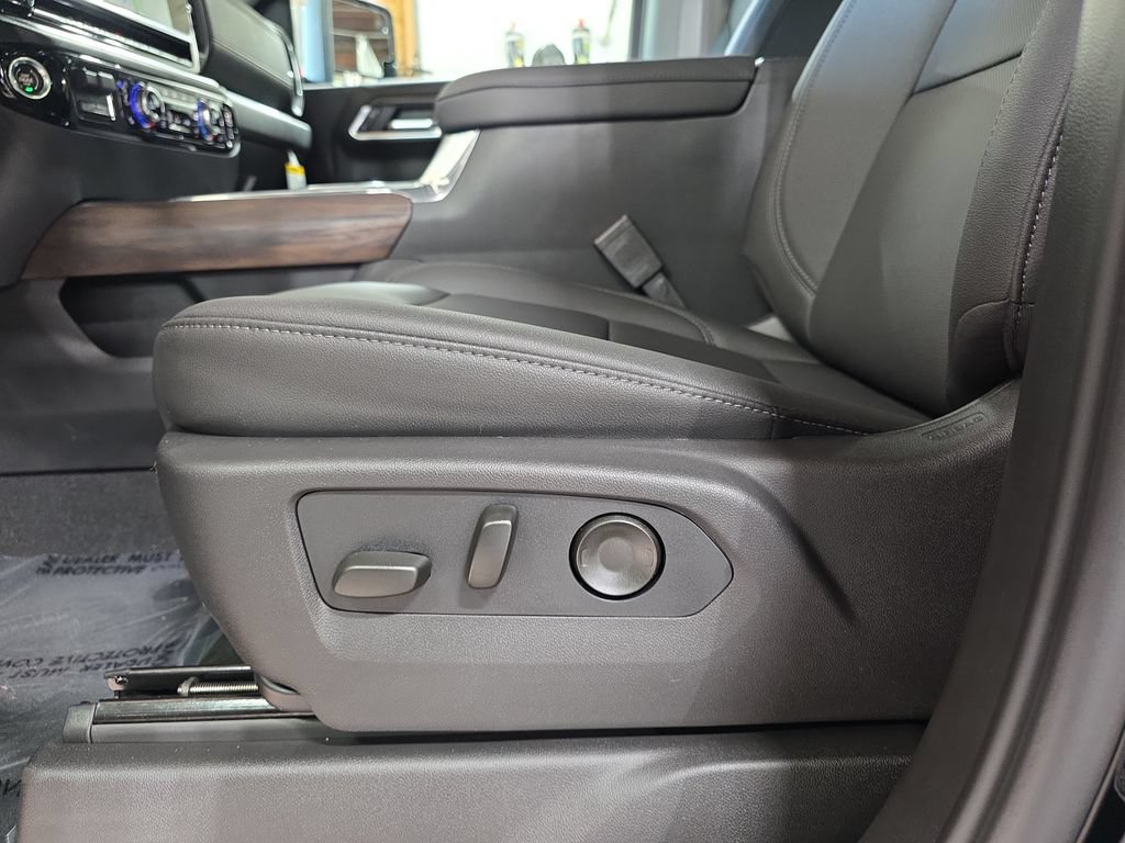 New 2026 GMC Sierra 2500 SLT AWD/4WD image 30