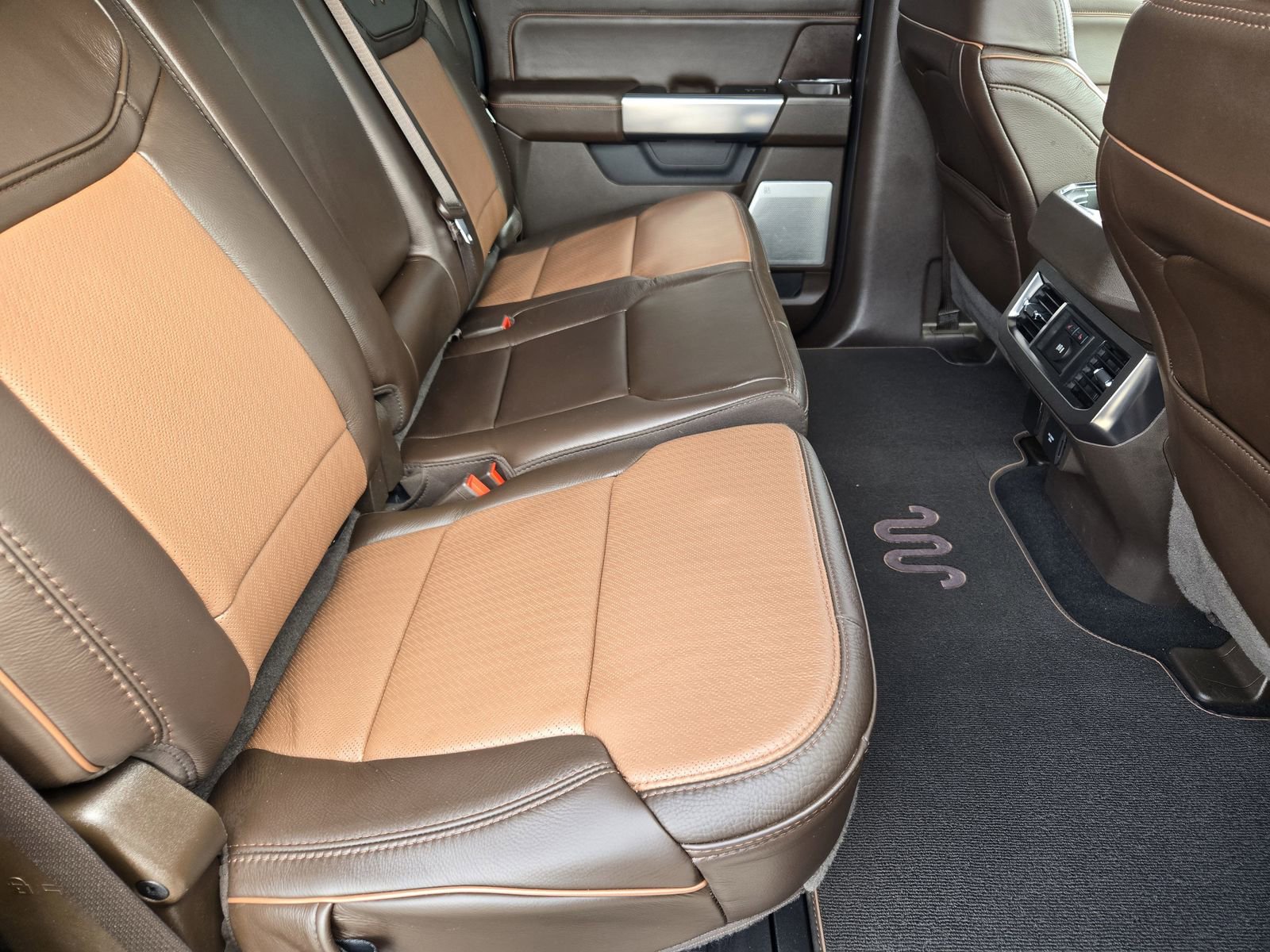 Used 2024 Ford F350 King Ranch w/ Chrome Package image 30