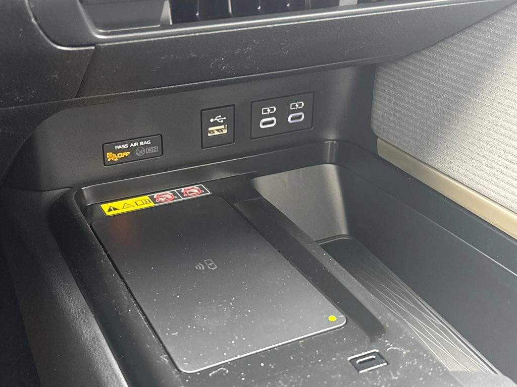 New 2026 Toyota Camry SE image 28