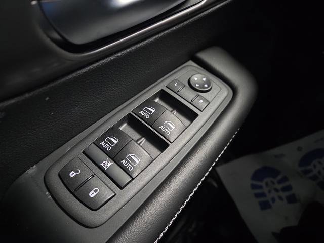 New 2026 Chrysler Pacifica Select w/ S Appearance Package image 28