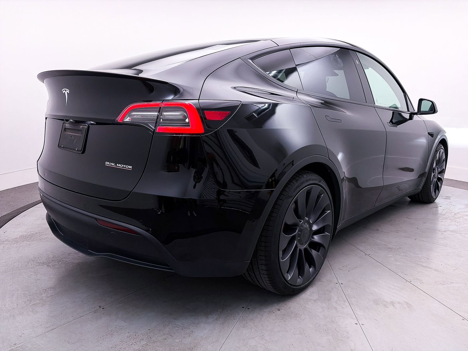 Used 2021 Tesla Model Y Performance image 15