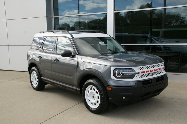 New 2025 Ford Bronco Sport Heritage w/ Convenience Package image 2