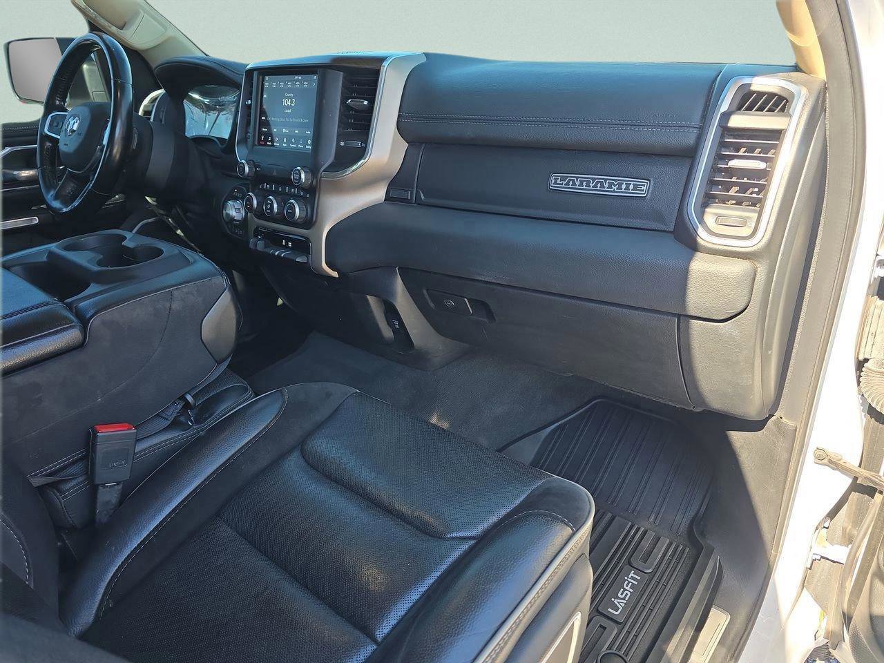 Used 2021 RAM 1500 Laramie w/ Off Road Group image 11