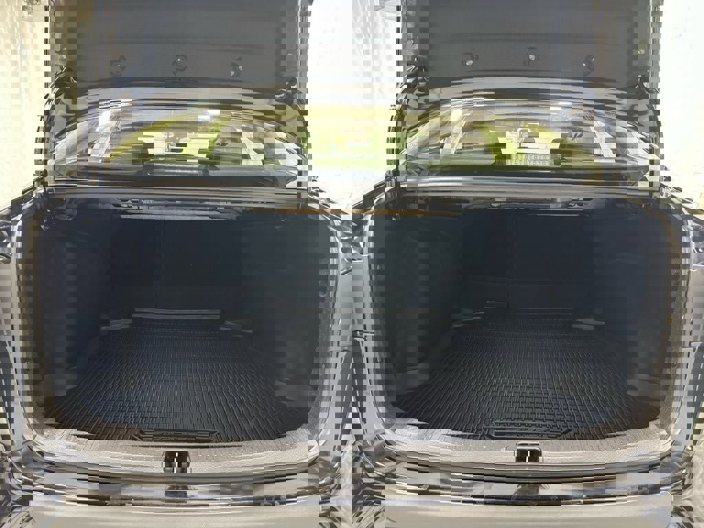 Used 2025 Toyota Corolla LE FWD image 49