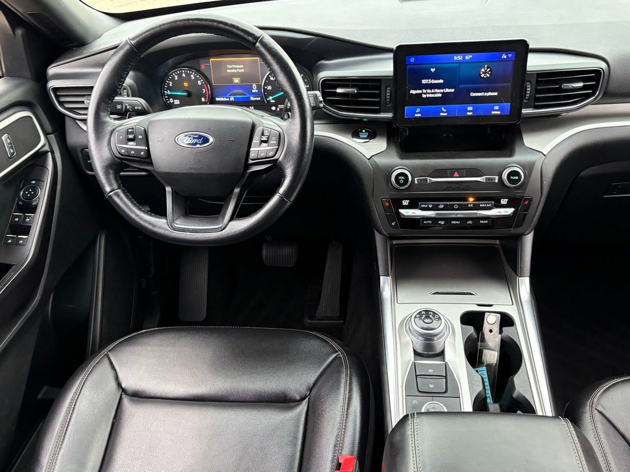 Used 2020 Ford Explorer XLT w/ Equipment Group 202A image 14