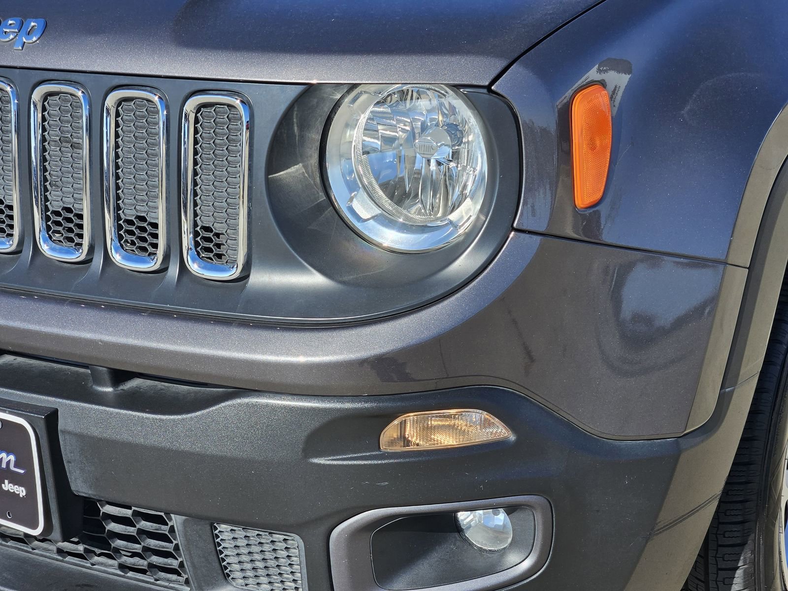 Used 2017 Jeep Renegade Latitude w/ Safety & Security Group (ALP) image 11