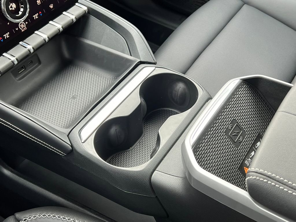 New 2026 GMC Terrain Denali w/ LPO, Floor Liner Package image 30