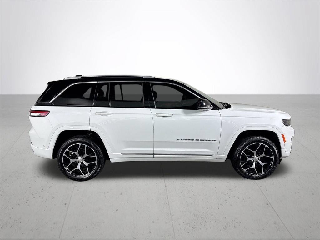 Certified 2022 Jeep Grand Cherokee Summit AWD/4WD image 6