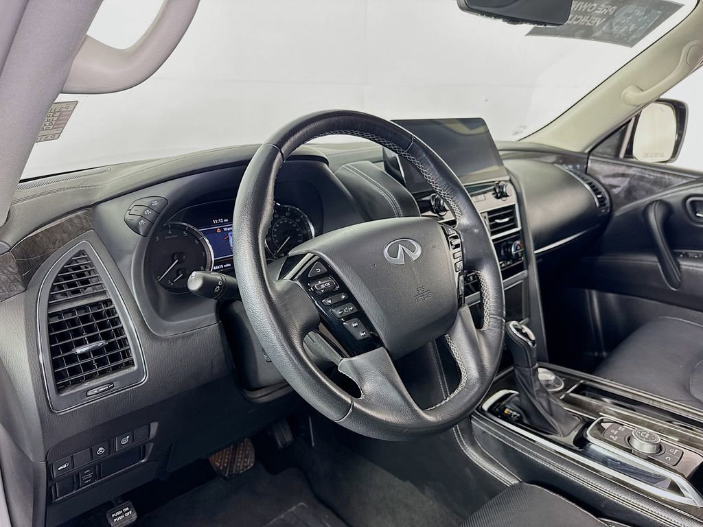 Certified 2024 INFINITI QX80 Luxe image 9