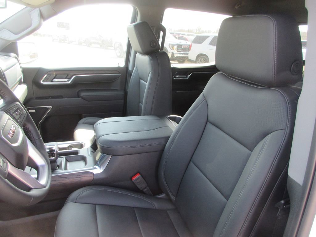 New 2026 GMC Sierra 1500 SLT image 14