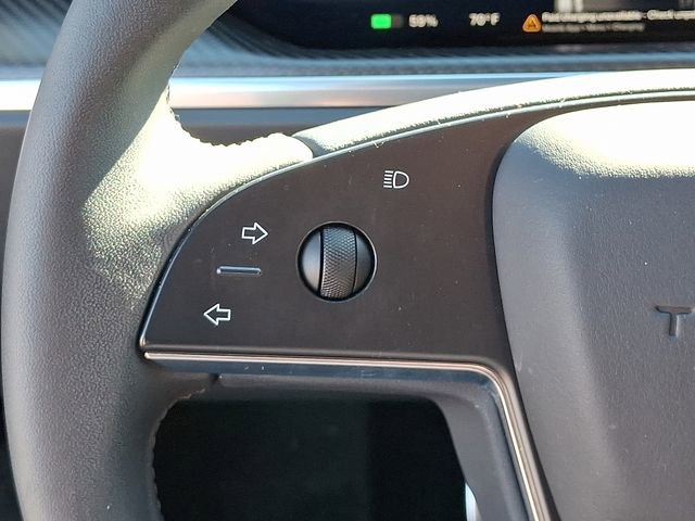 Used 2022 Tesla Model S Plaid image 39