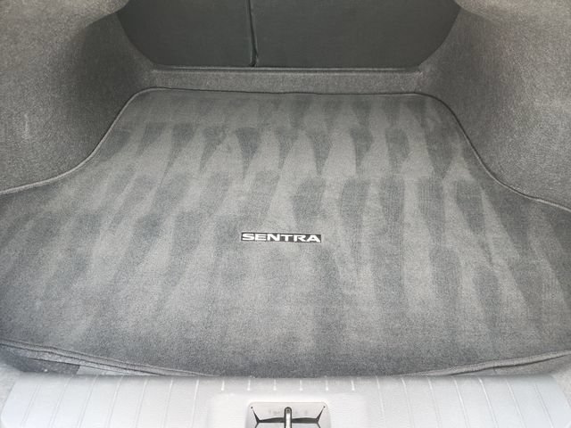 Used 2025 Nissan Sentra SR FWD image 29
