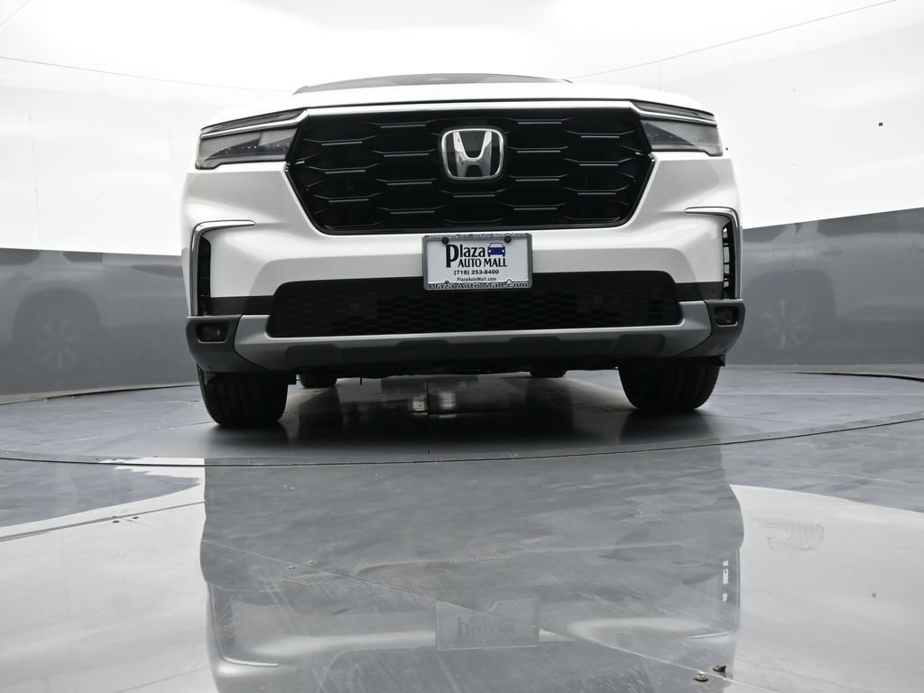 Certified 2024 Honda Pilot Touring image 29