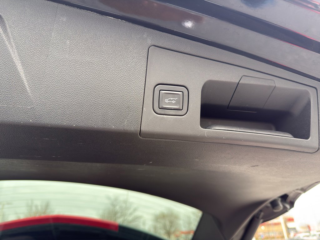 Used 2019 Cadillac XT5 Luxury w/ LPO, Radiant Package image 28