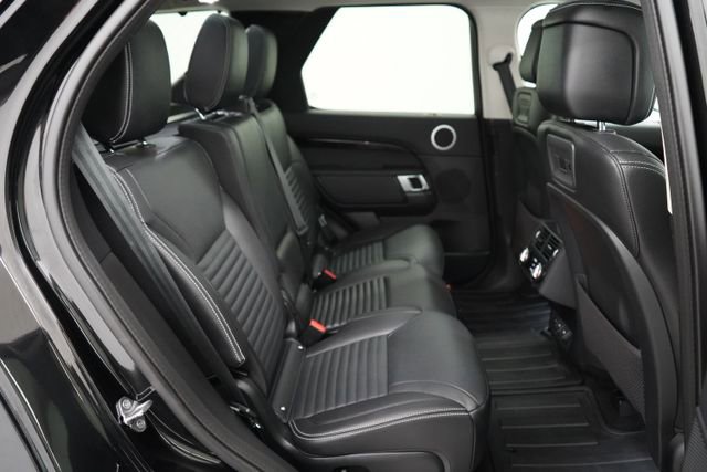 Used 2024 Land Rover Discovery S image 68