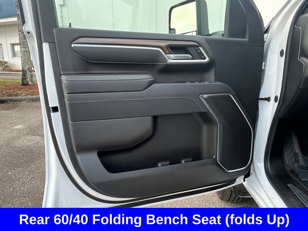 Used 2025 Chevrolet Silverado 2500 LT w/ Convenience Package image 38