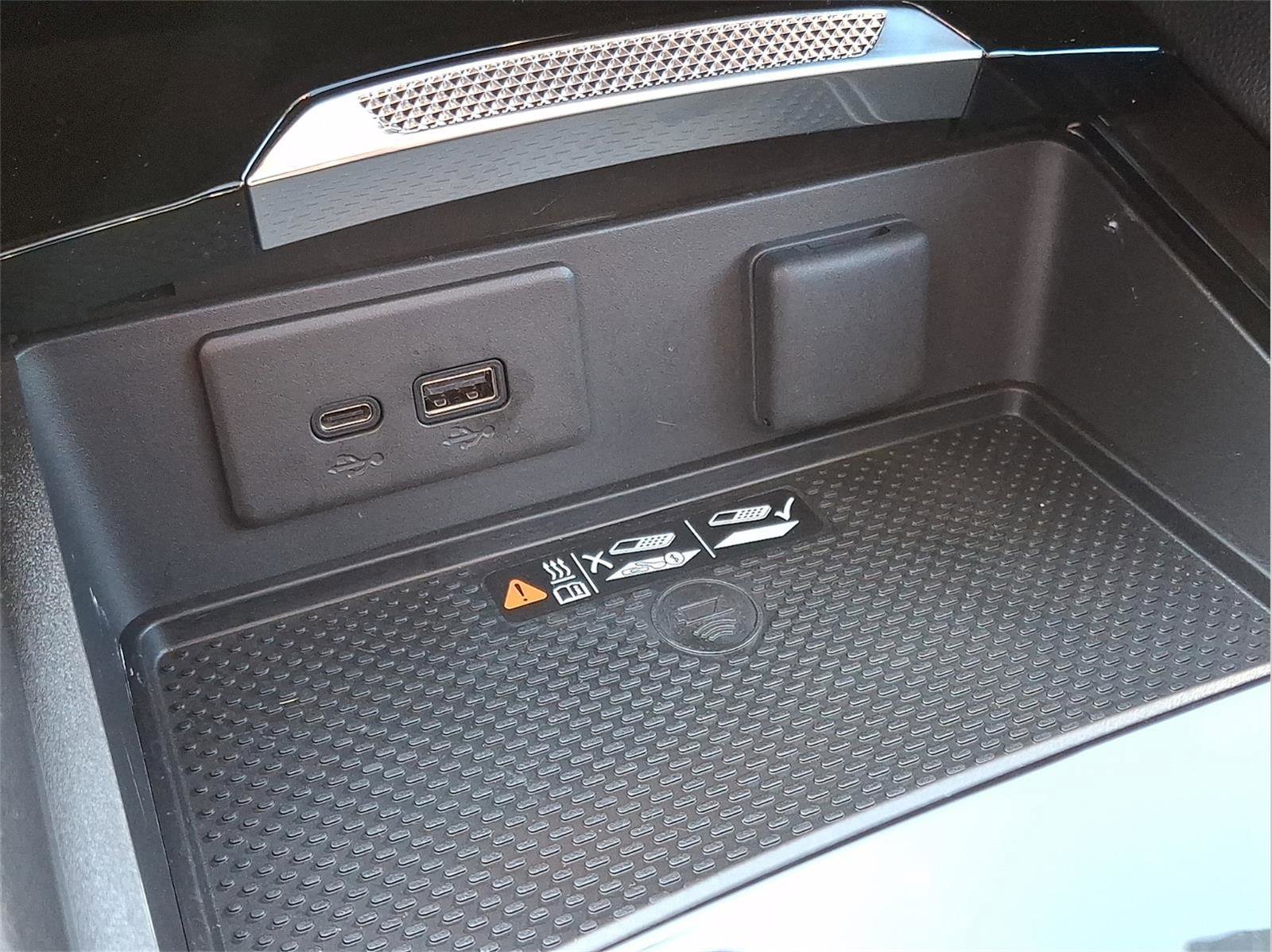 Used 2024 Buick Envision Sport Touring image 17