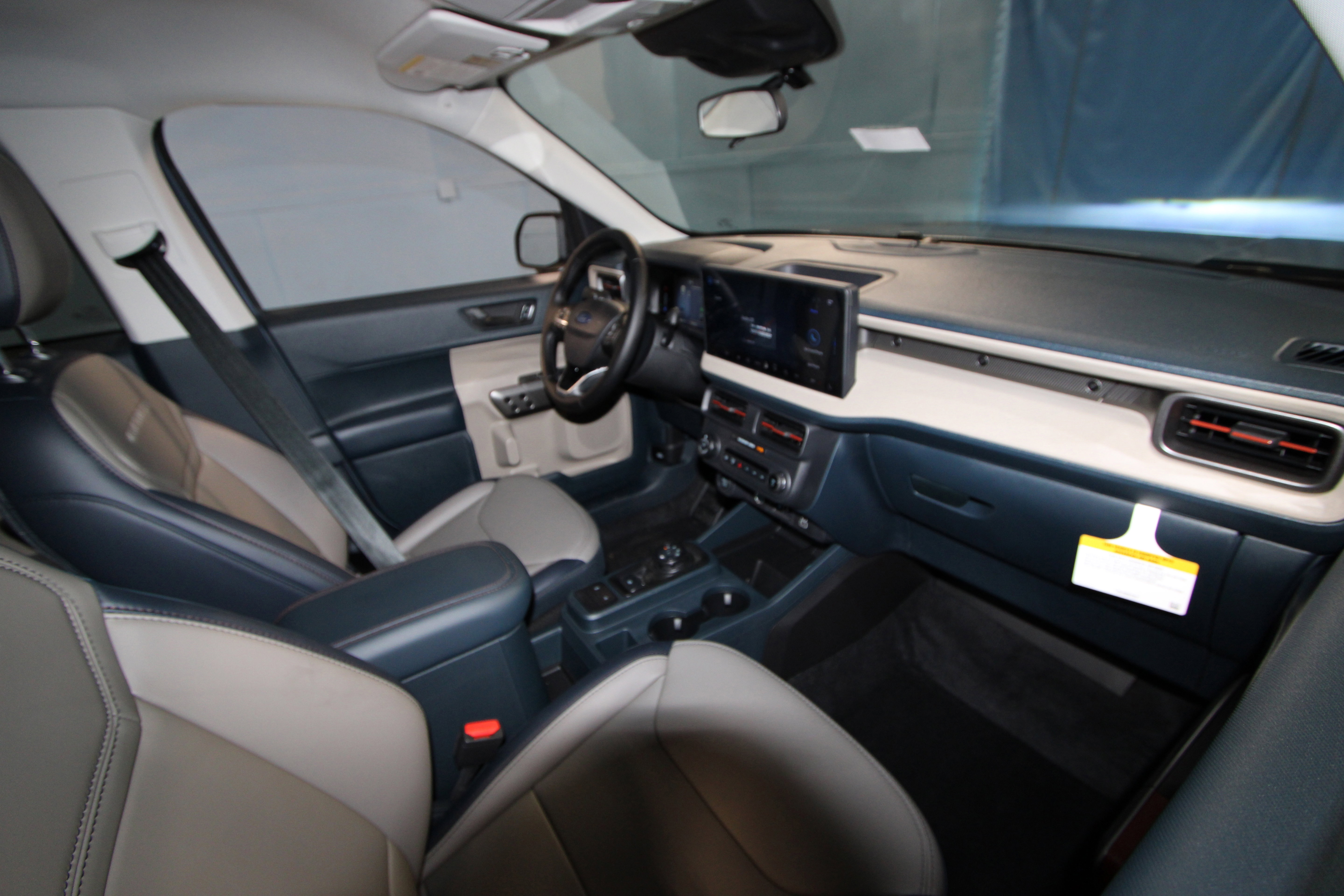 New 2026 Ford Maverick Lariat w/ 4K Tow Package image 17