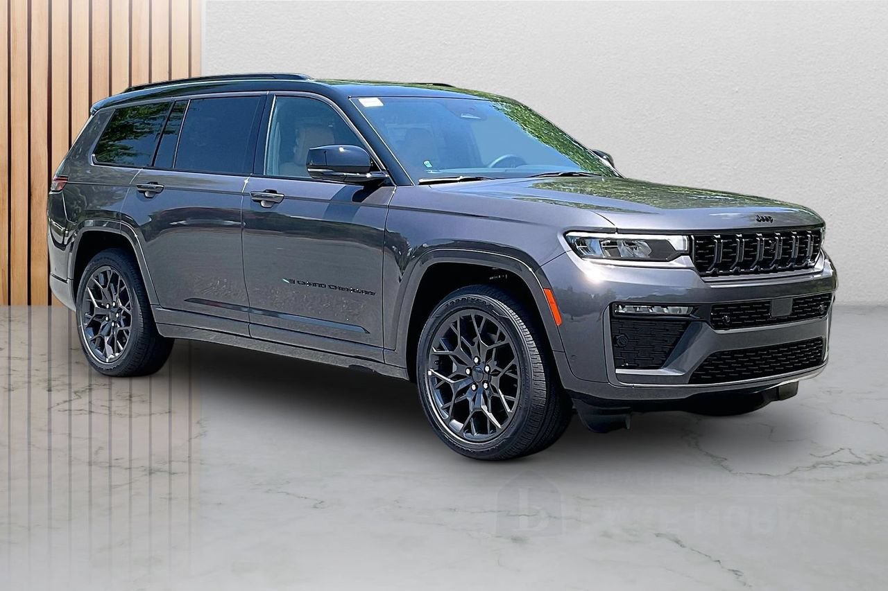 New 2026 Jeep Grand Cherokee L Summit w/ Obsidian Package