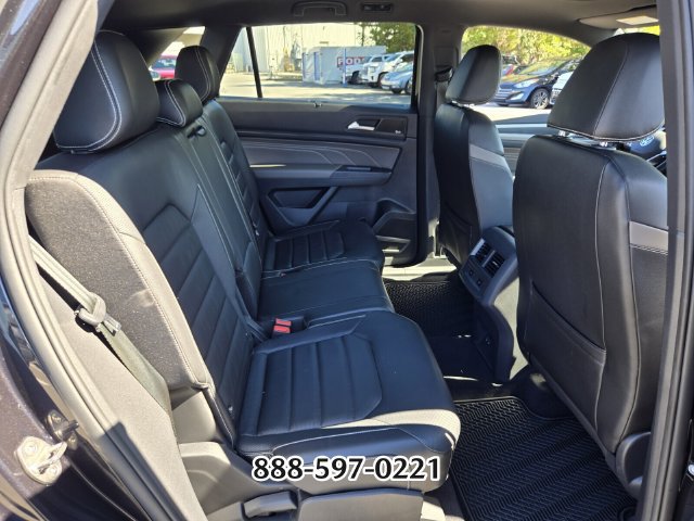 Used 2021 Volkswagen Atlas Cross Sport SEL Premium R-Line AWD/4WD image 19