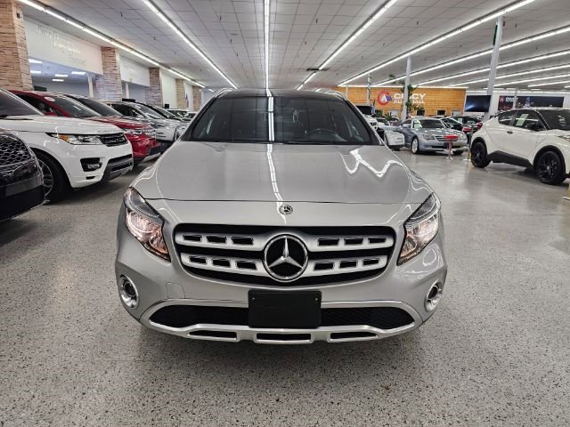 Used 2018 Mercedes-Benz GLA 250 4MATIC w/ Premium Package image 2