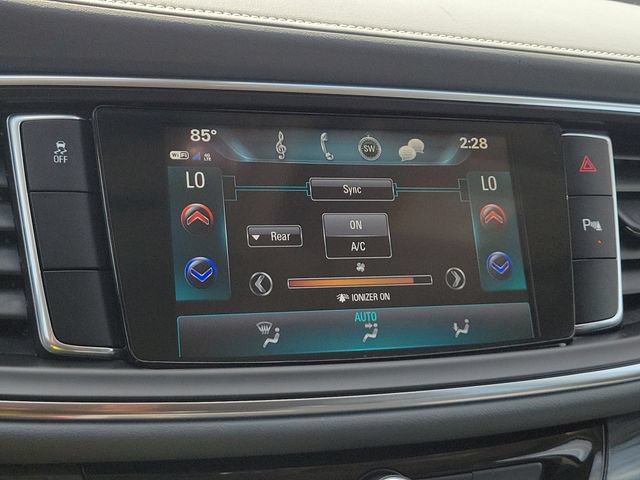 Used 2018 Buick Enclave Essence FWD image 29