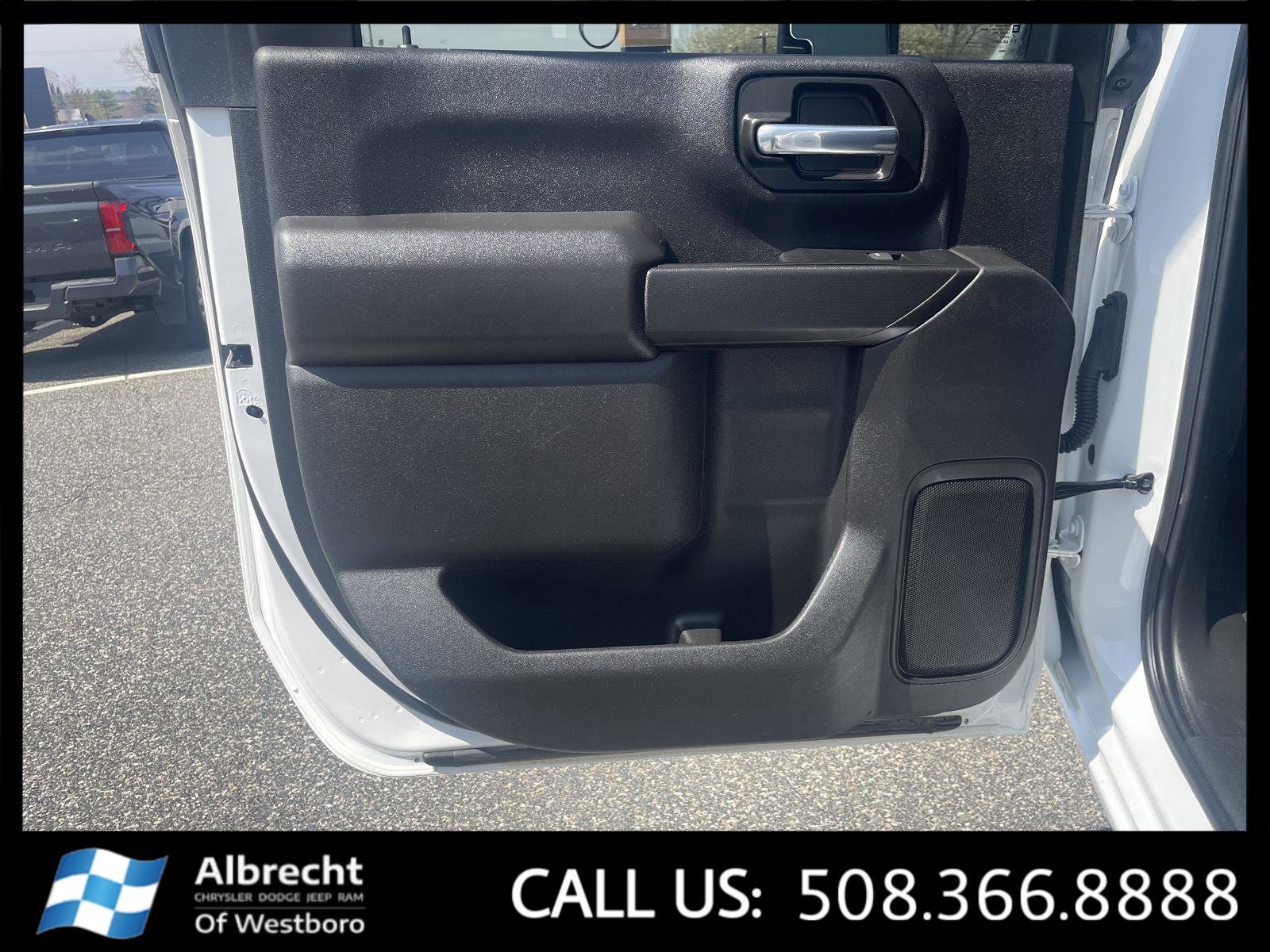 Used 2023 Chevrolet Silverado 2500 Custom w/ Custom Value Package image 14