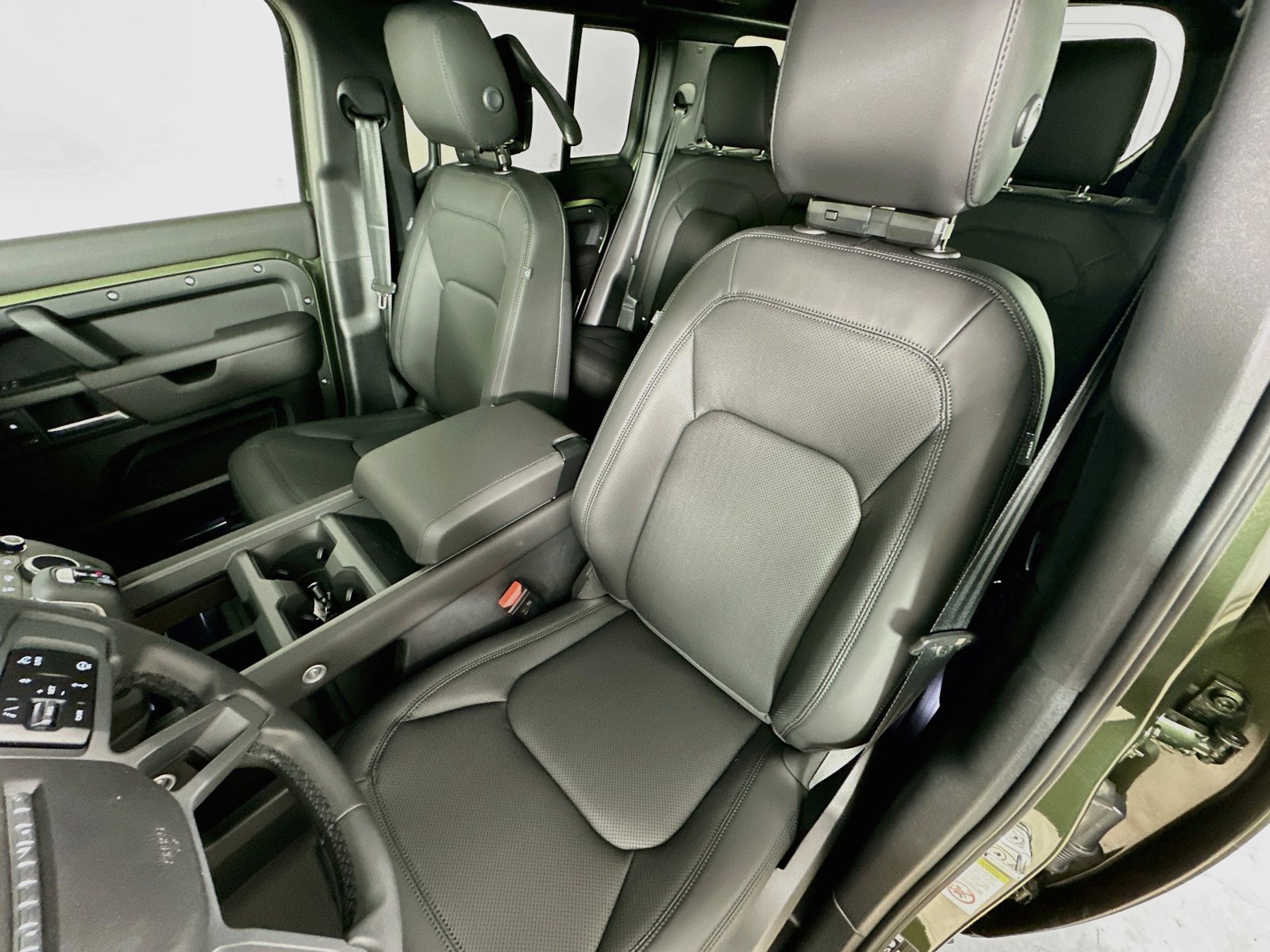 New 2026 Land Rover Defender 110 S AWD/4WD image 35