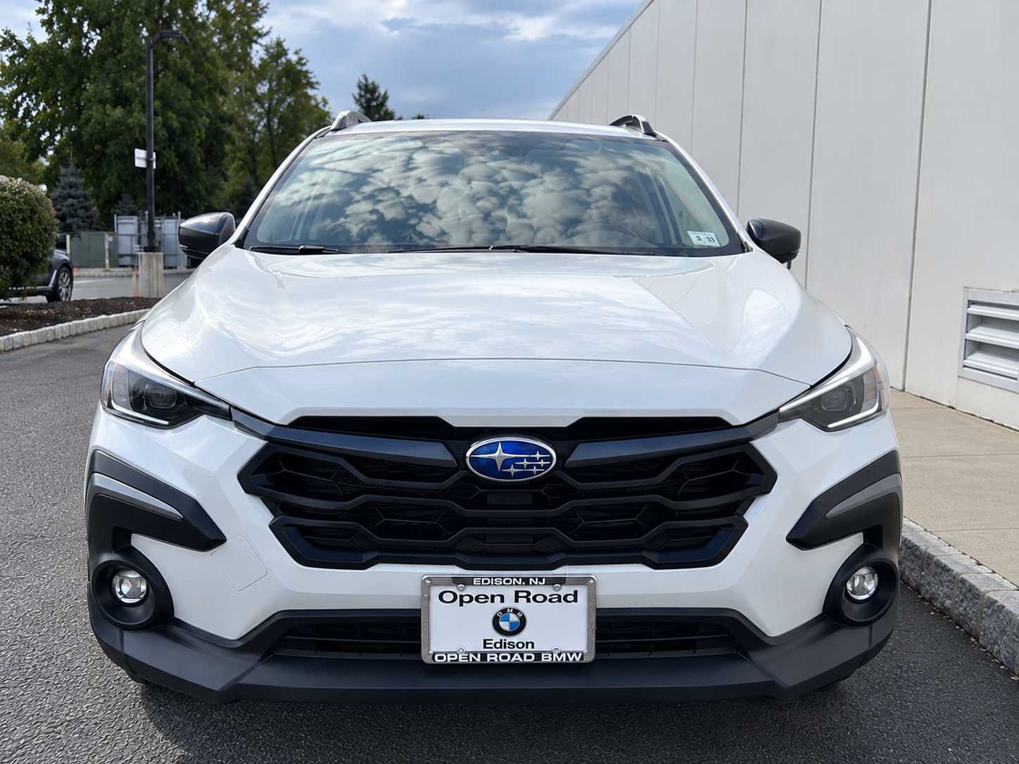 Used 2024 Subaru Crosstrek 2.5i Limited AWD/4WD image 2