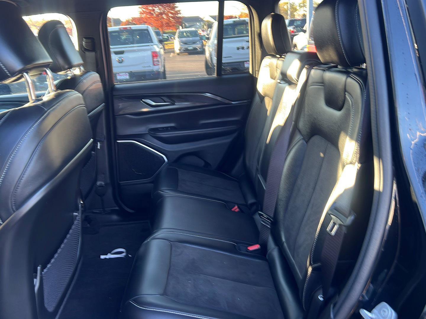 Certified 2022 Jeep Grand Cherokee Altitude image 19