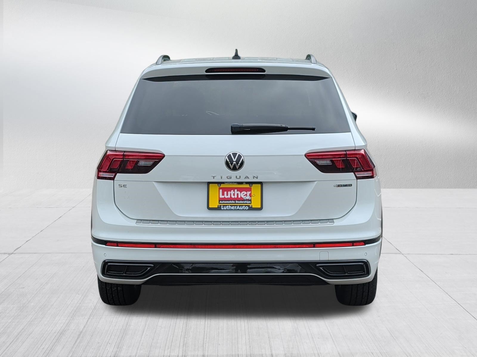 Used 2022 Volkswagen Tiguan SE R-Line AWD/4WD image 6