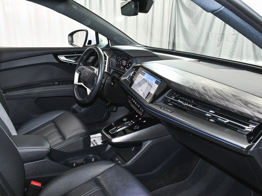 Used 2024 Audi Q4 e-tron Premium Plus w/ Premium Plus image 57
