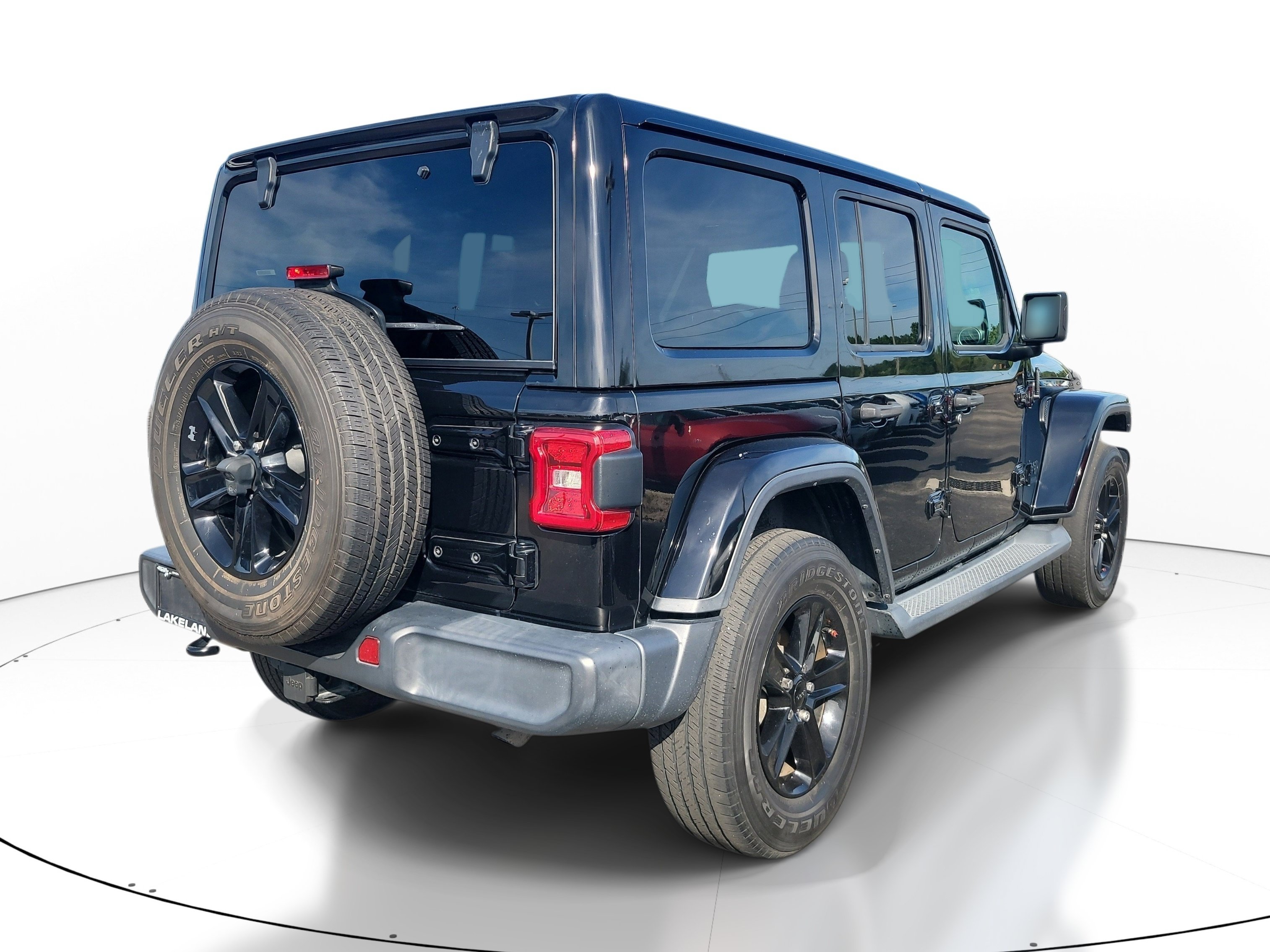 Used 2020 Jeep Wrangler Unlimited Sahara AWD/4WD image 4