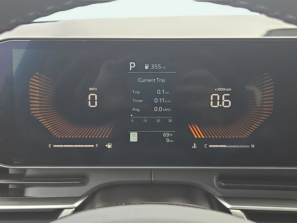 Certified 2025 Kia Carnival FWD image 33