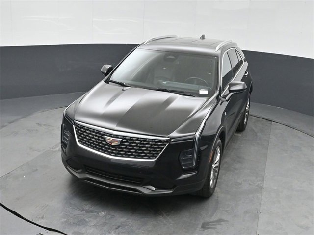 Used 2024 Cadillac XT4 Premium Luxury image 36