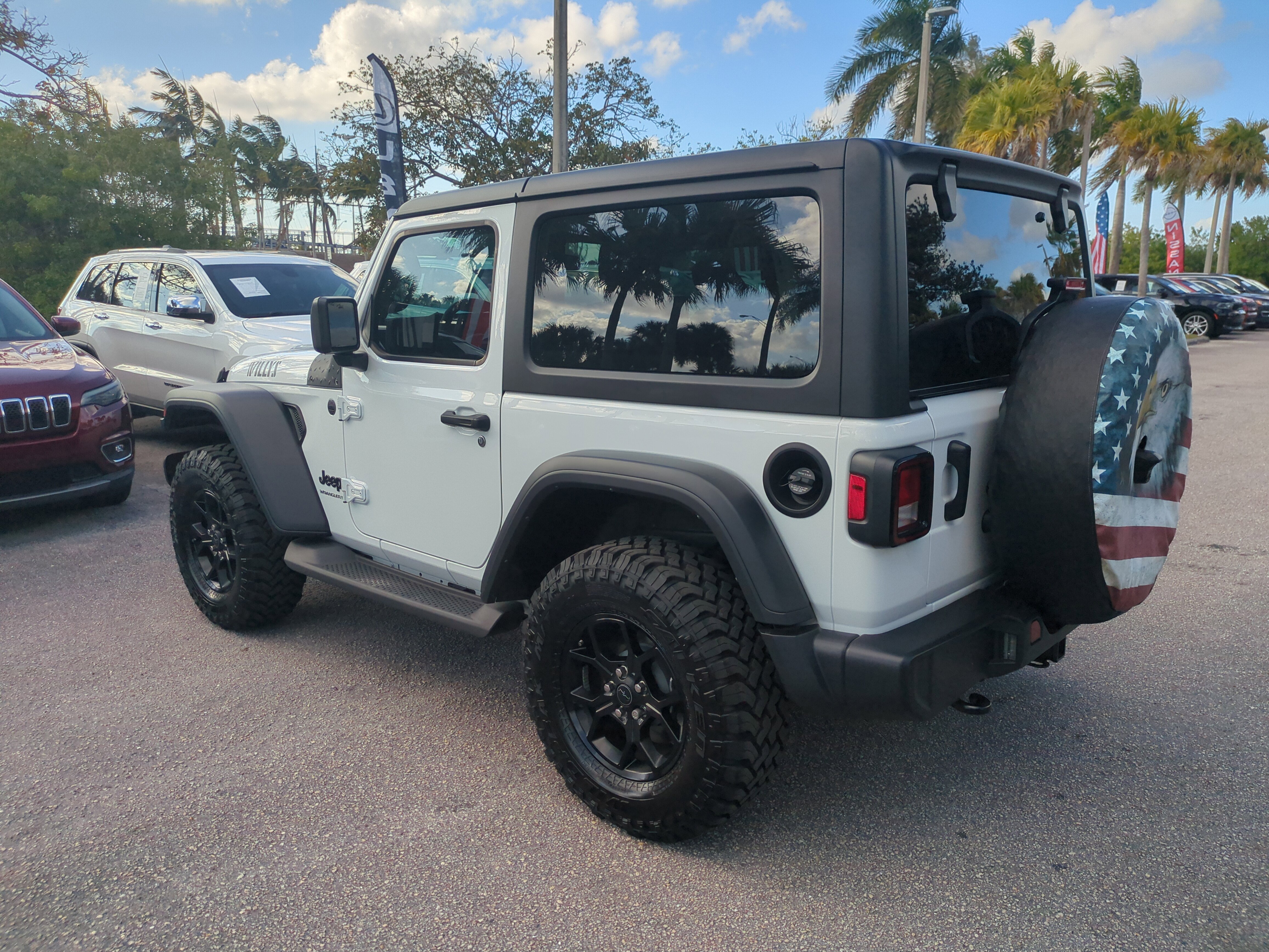 Certified 2025 Jeep Wrangler Willys image 7