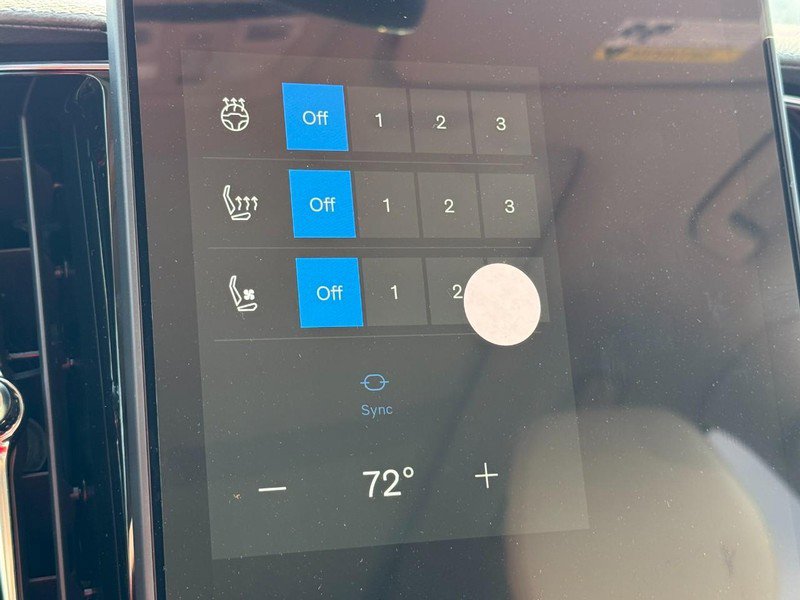 New 2026 Volvo XC60 B5 Ultra w/ Climate Package image 14