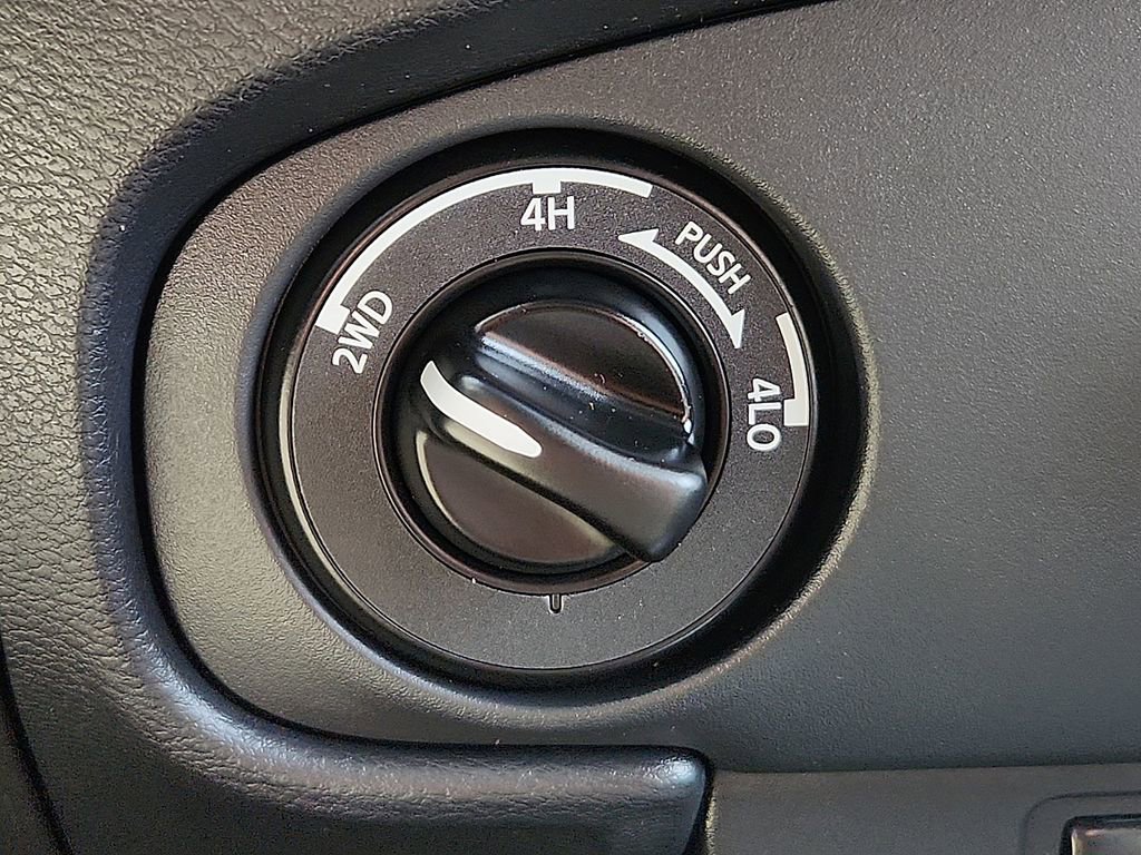 Certified 2023 Nissan Frontier SV image 26