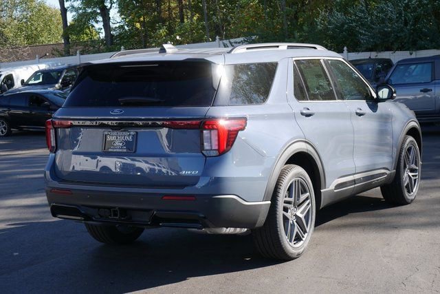 New 2026 Ford Explorer ST-Line w/ ST-Line Street Pack image 13