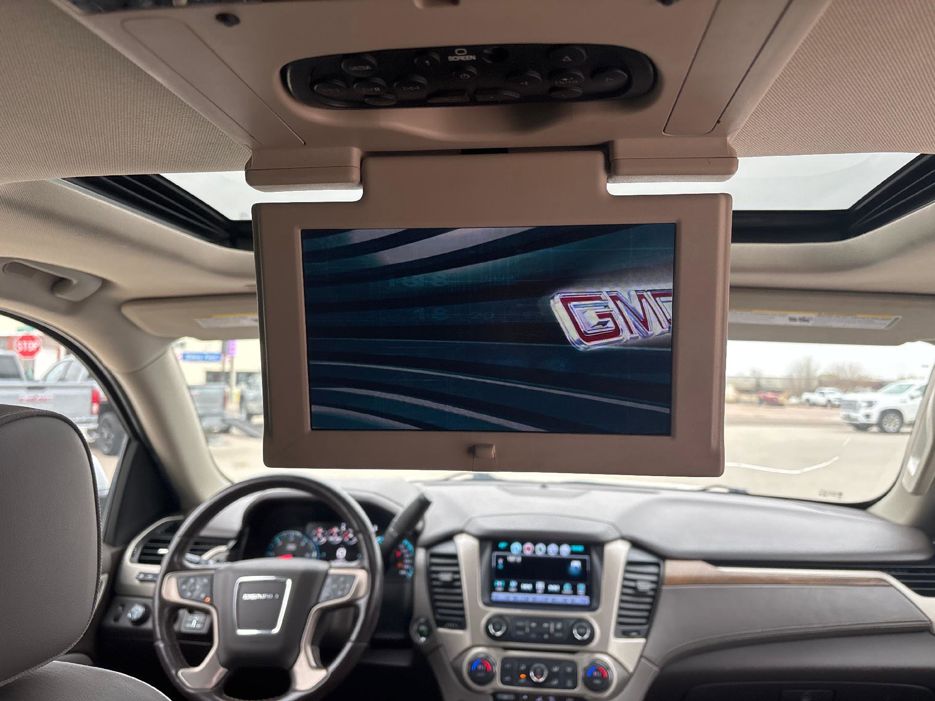 Used 2020 GMC Yukon XL Denali w/ Denali Premium Package image 40