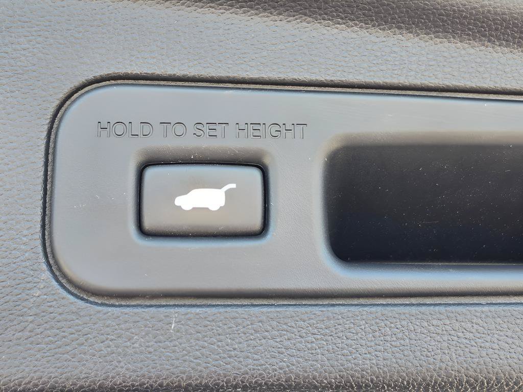 Used 2023 Acura MDX SH-AWD image 36