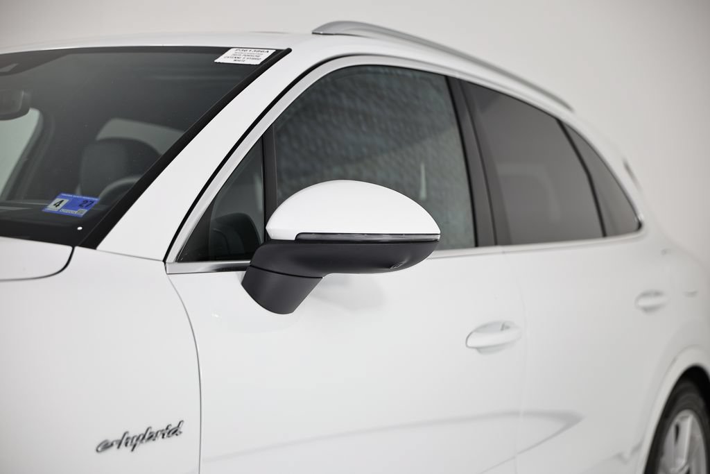 Certified 2025 Porsche Cayenne S AWD/4WD image 12