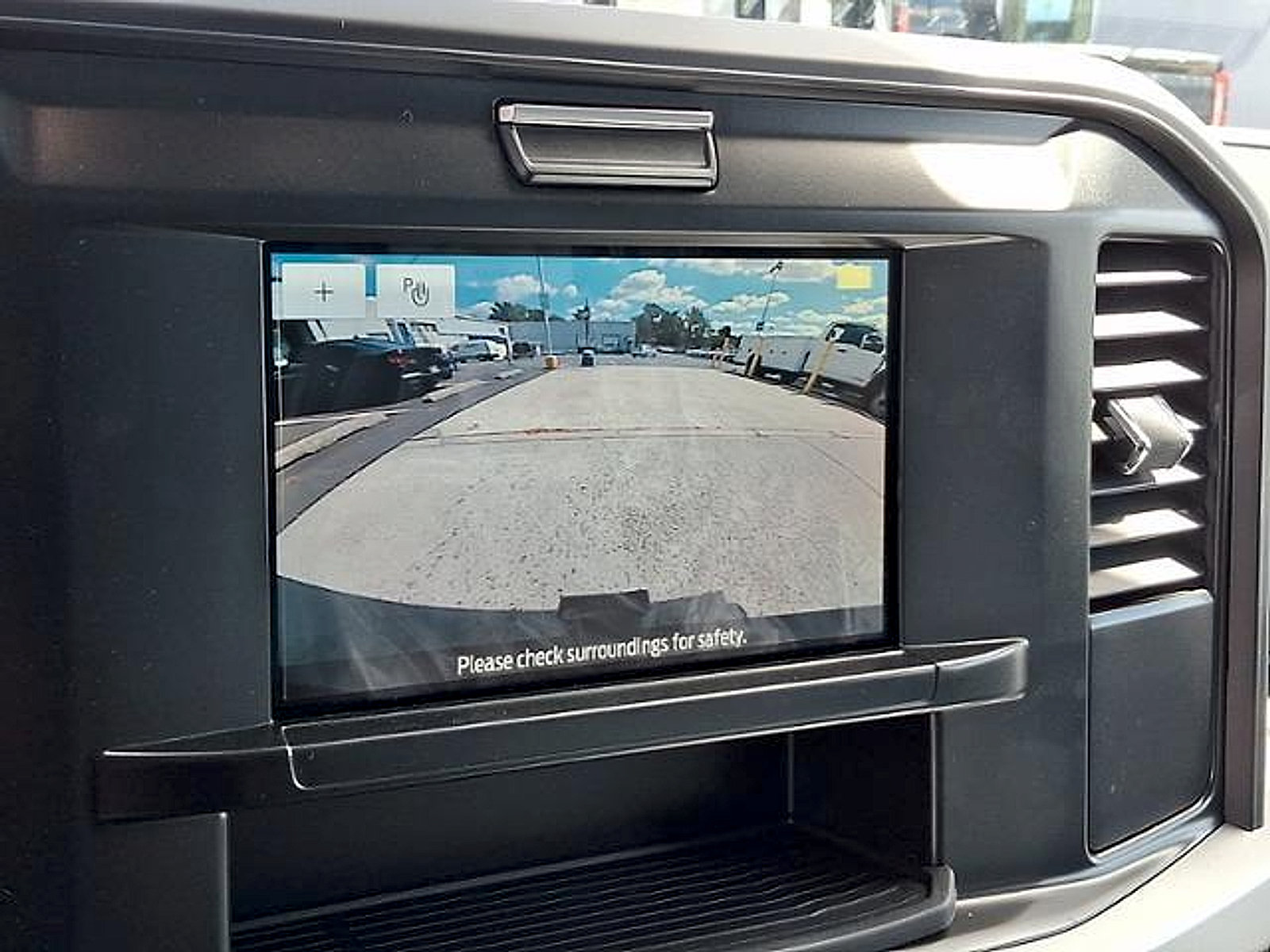 New 2026 Ford F550 4x4 Regular Cab Super Duty image 9