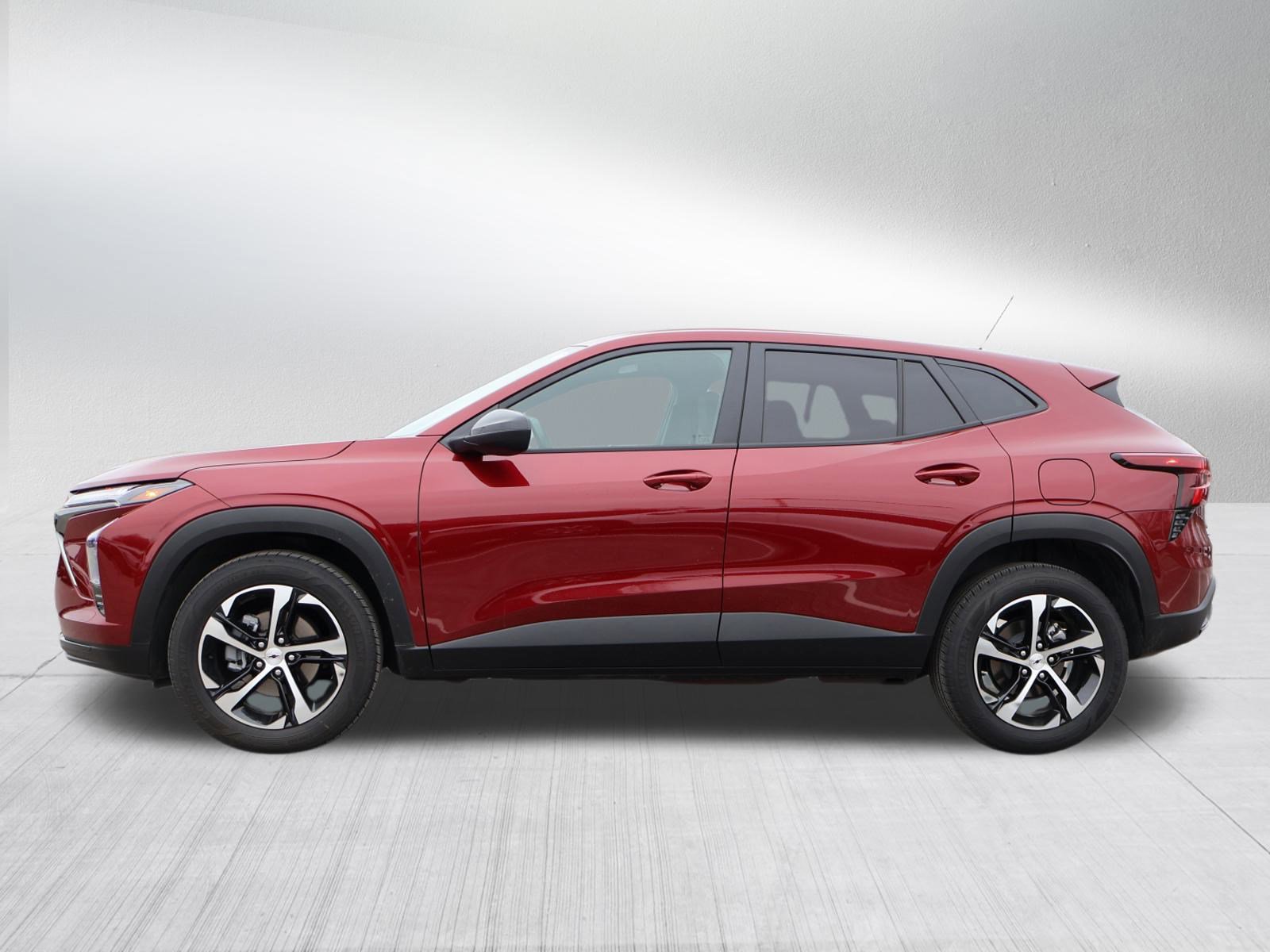 Used 2025 Chevrolet Trax RS w/ Sunroof Package image 4