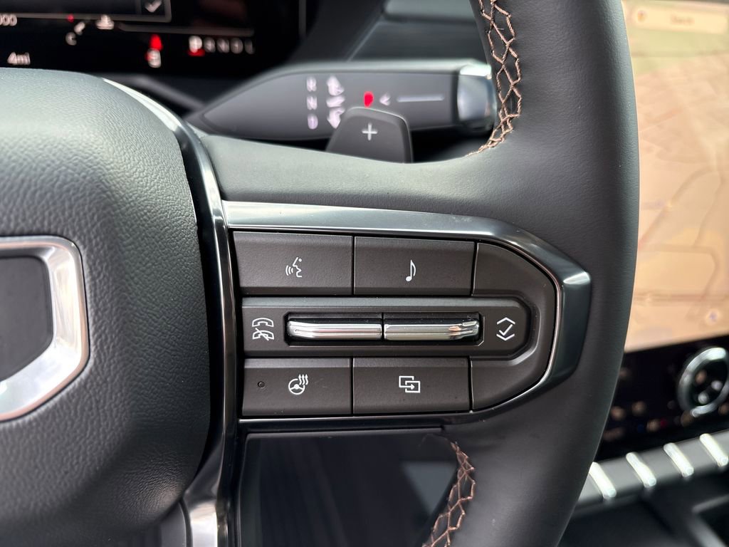 New 2026 GMC Acadia AT4 w/ Luxury Package image 18