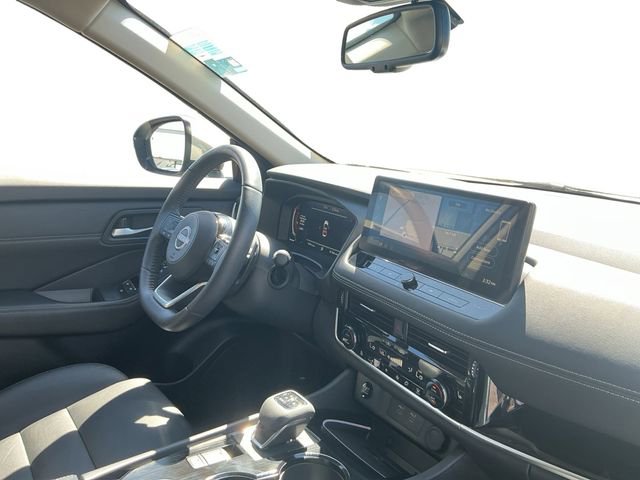 Used 2024 Nissan Rogue SL w/ SL Premium Package image 10